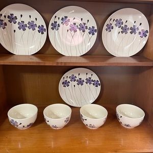 Gibson Purple Floral Dinnerware